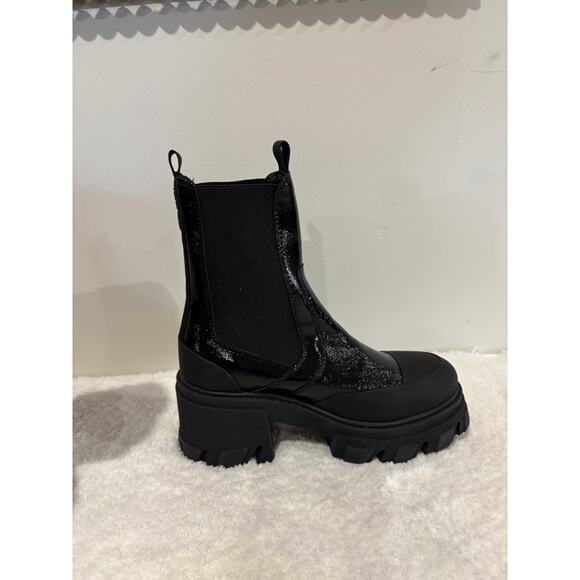 NWOB Ganni Cleated Heeled Mid Chelsea Boots Black Patent Leather Women's Size 39 - Picture 5 of 14